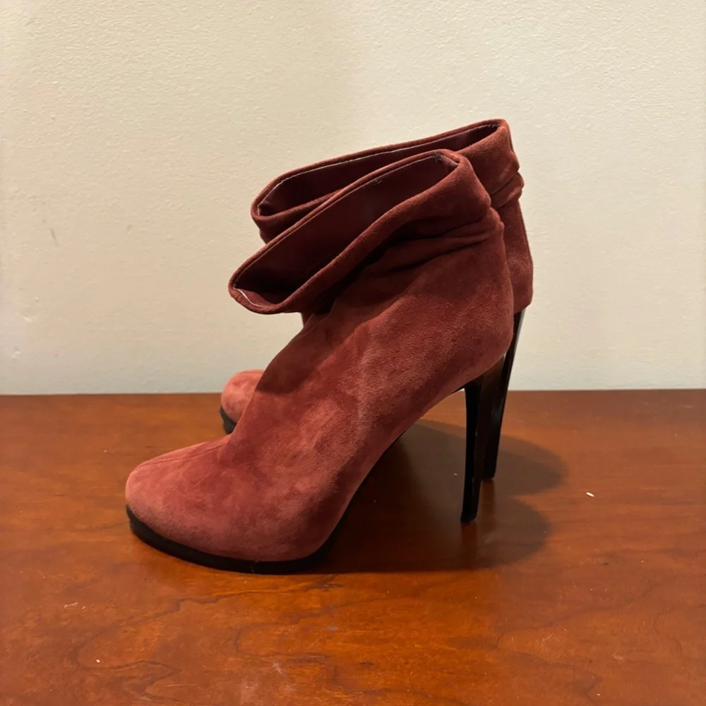 Aldo Women's Pull On Suede Scrunched Stiletto Ankle Booties Burgundy Size 8
